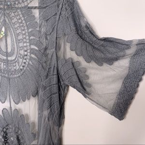 NWT Slate Gray Floral Medallion Kimono